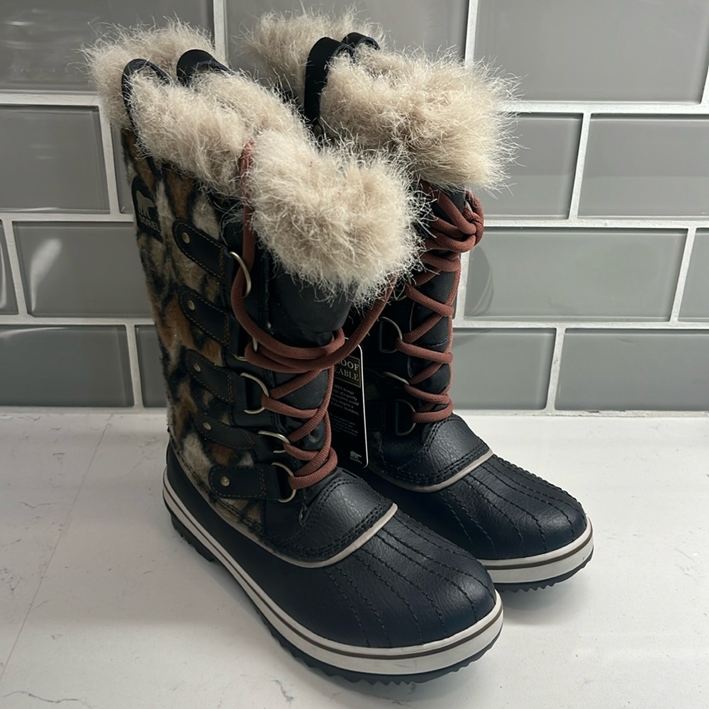 Sorel Tofino Women Casual Winter Boots Size 6.5